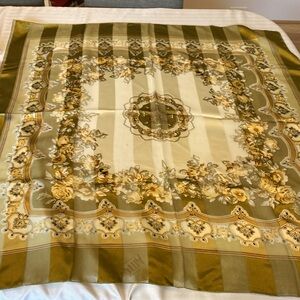 New, no tags: Acryllic floral print shawl: 40” x 40”